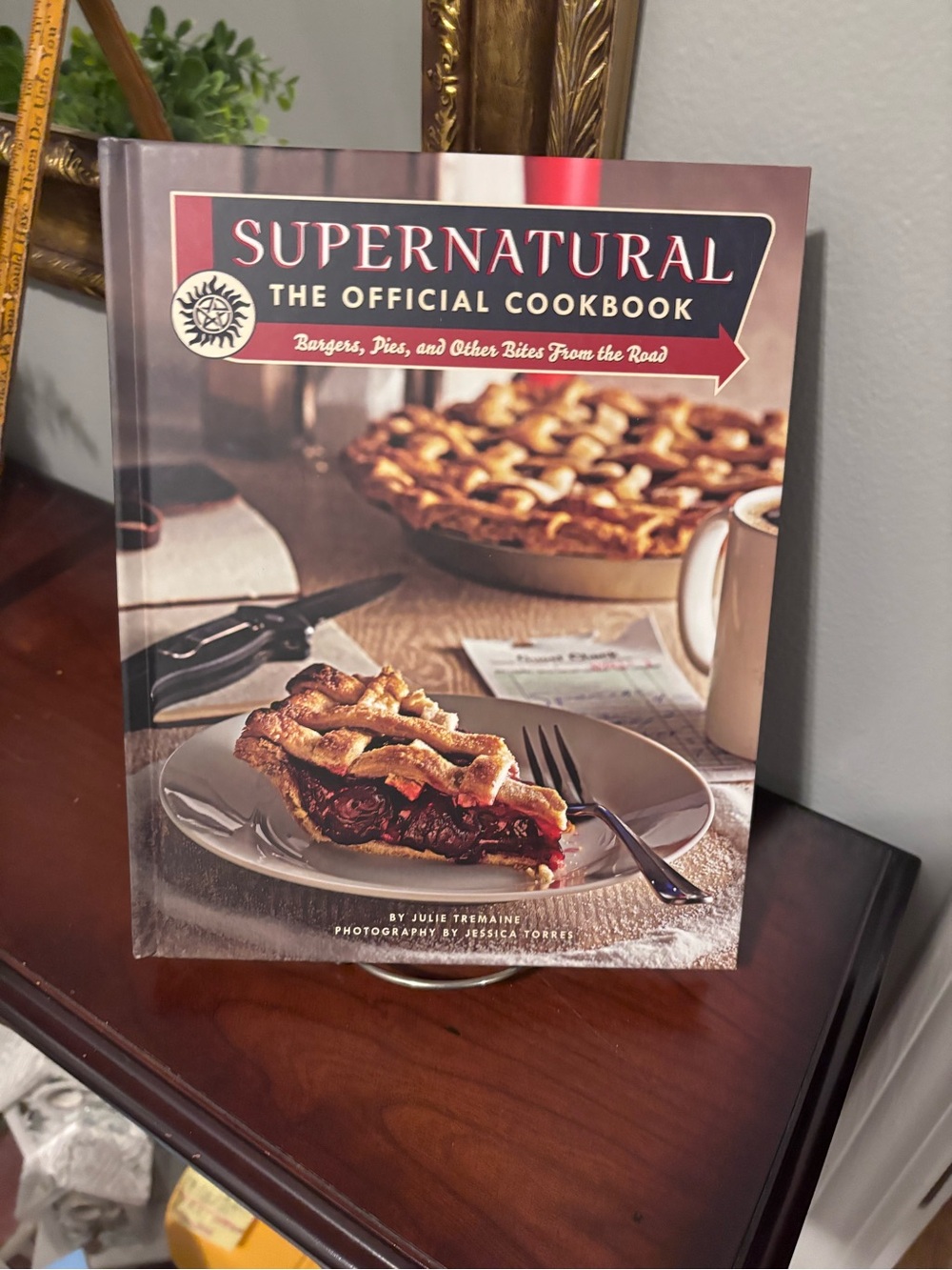 The Official Cookbook From The Supernatural TV Series. Pies, Burgers and More!